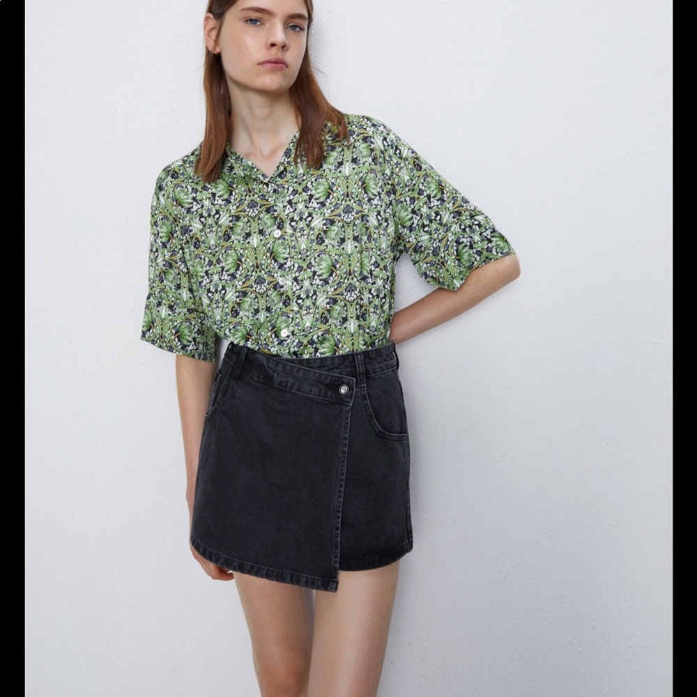ZARA Black Denim Skort